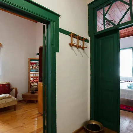 1805 * Gjirokaster