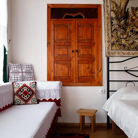 1805 Maison d'hôtes Gjirokastër
