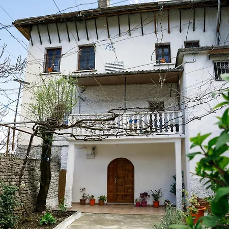 1805 Guest house
