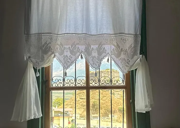1805 Guest house Gjirokaster